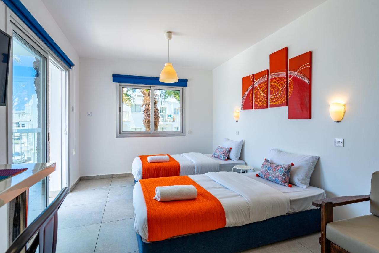 Tangerine With Pool In Apartment Ayia Napa